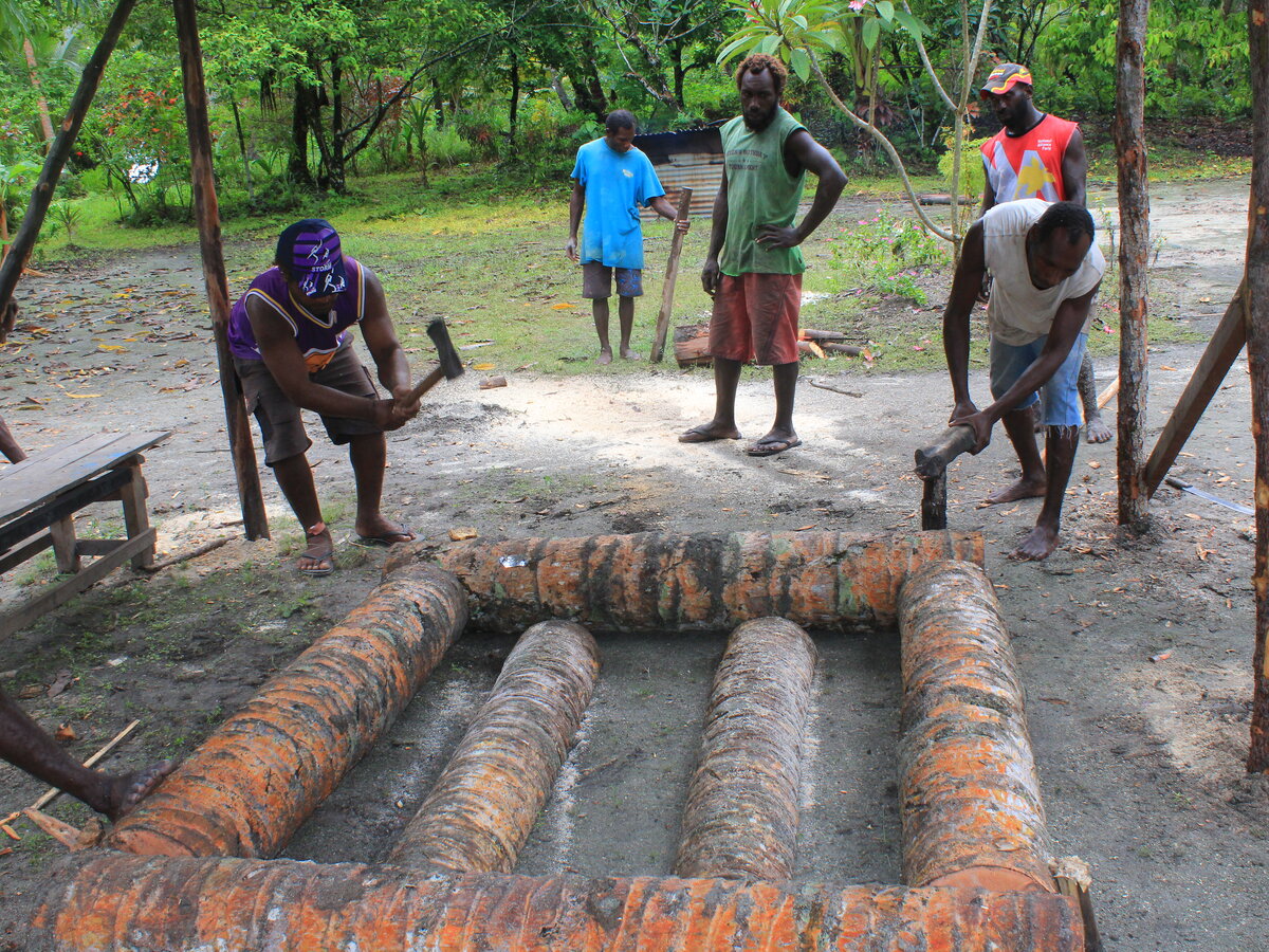 Community building the Tsoi water tank